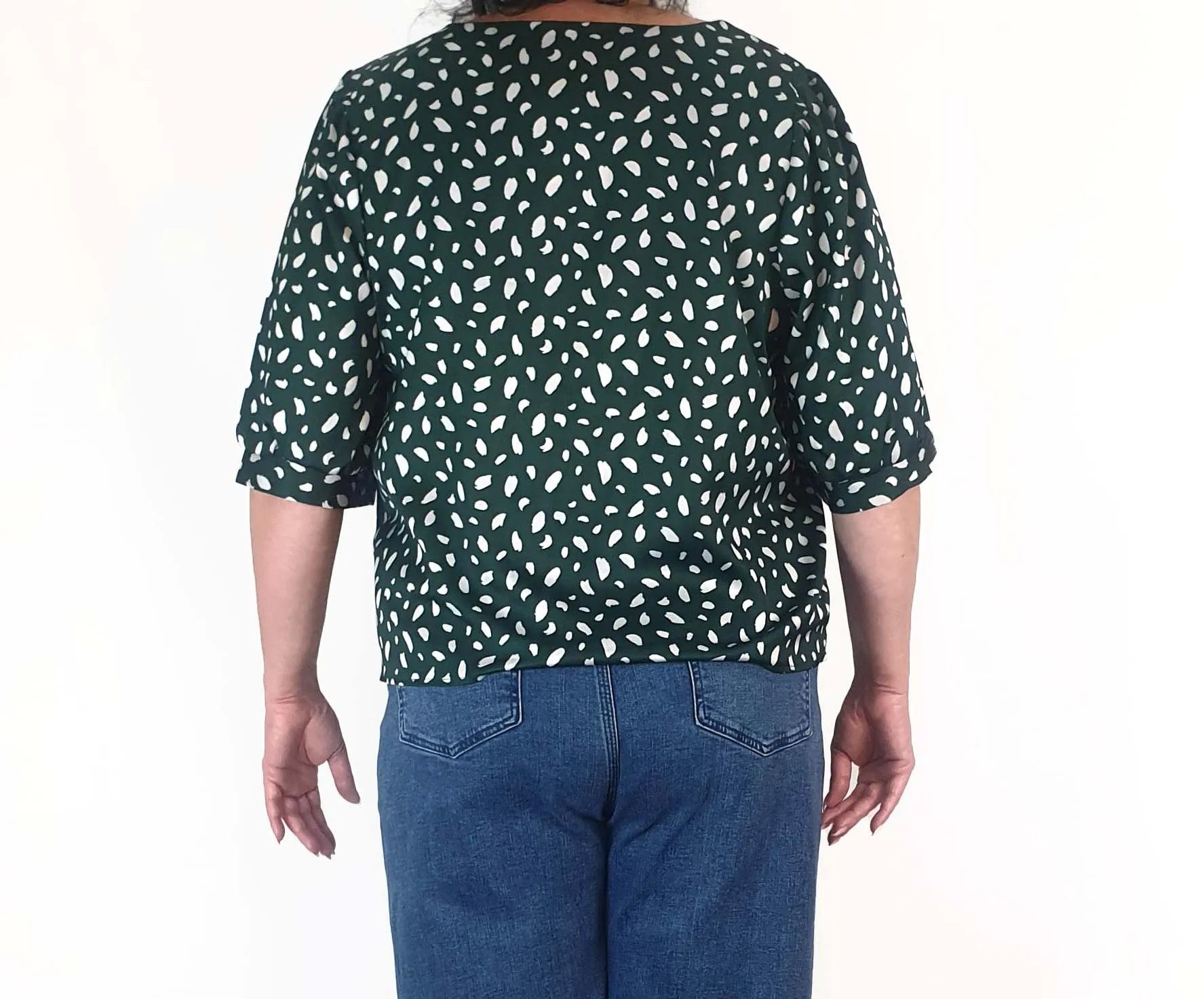 Atmos & Here green print half sleeve top size 18