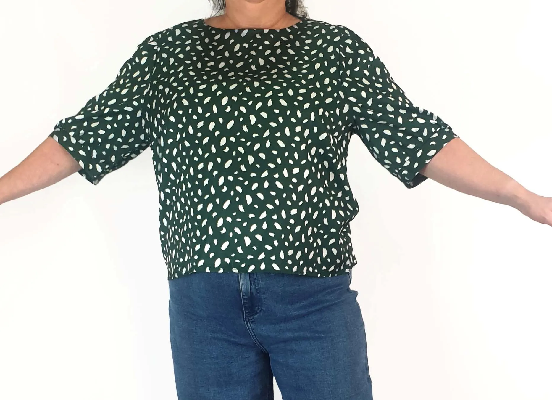 Atmos & Here green print half sleeve top size 18